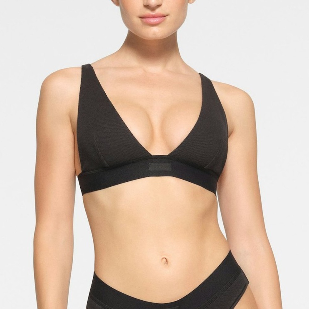 SKIMS Cotton Ribbed Plunge Bralette in Black